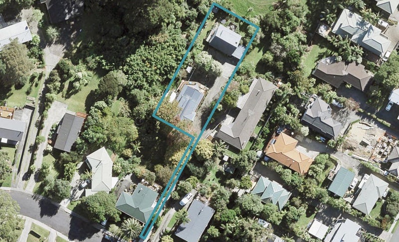 2/5 Holt Avenue, Torbay, Auckland - Carousel 1