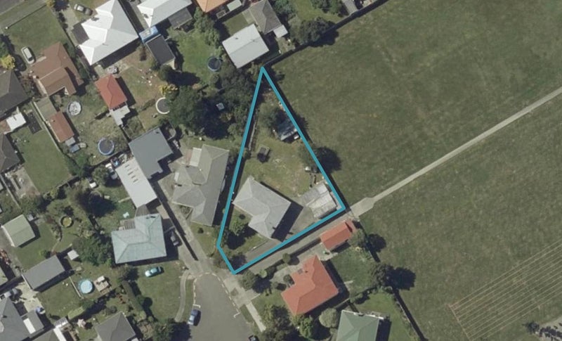 7 Drayton Place, Highbury, Palmerston North - Carousel 1