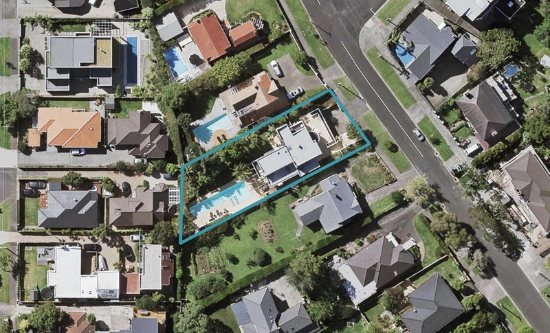 11 Dudley Road, Mission Bay, Auckland - Carousel 1