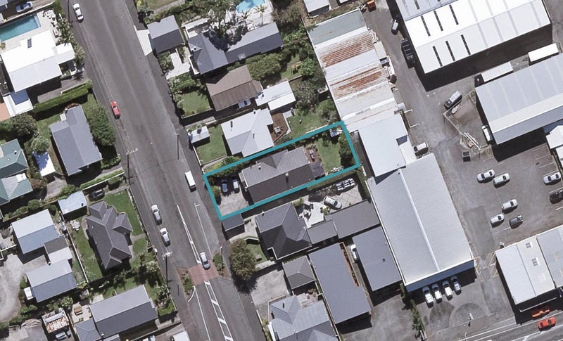 29 Nobs Line, Strandon, New Plymouth - Carousel 1