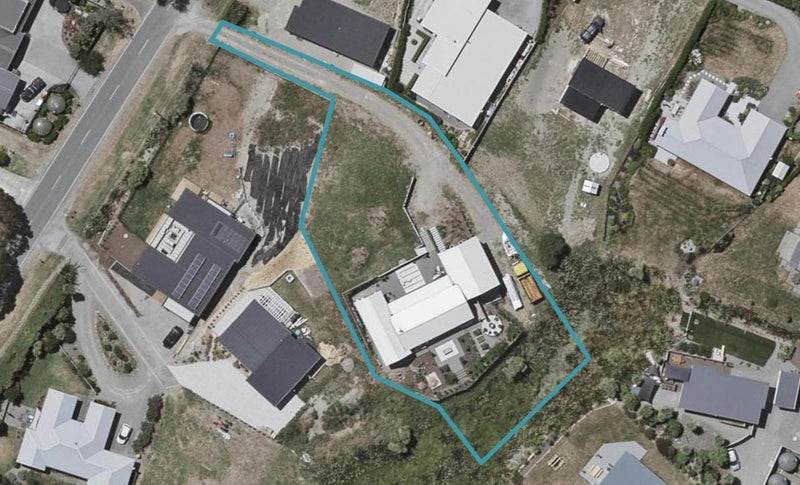 33 Paetawa Road, Peka Peka, Waikanae - Carousel 1
