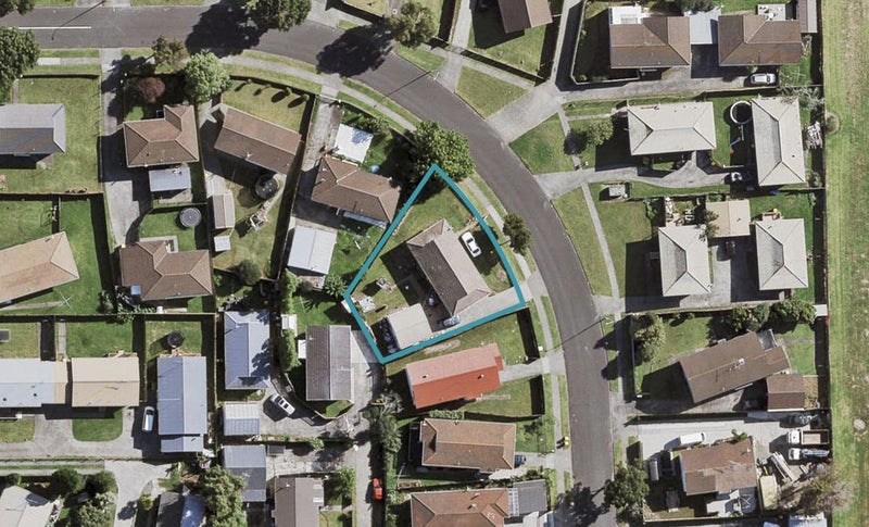9 Secretariat Place, Randwick Park, Auckland - Carousel 1
