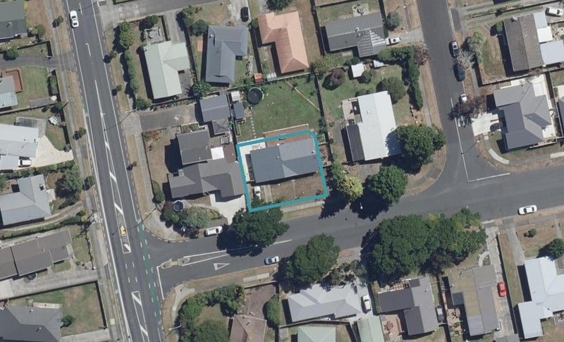3 Challinor Street, Pukete, Hamilton - Carousel 1