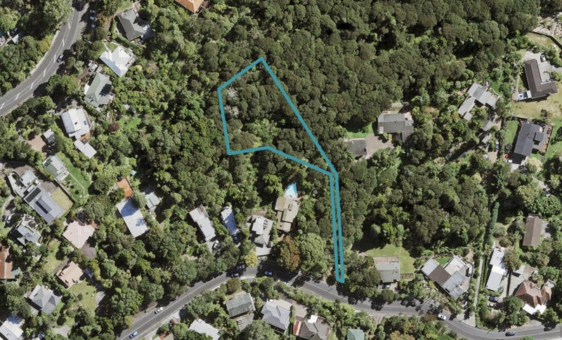215 Godley Road, Titirangi, Auckland - Carousel 1