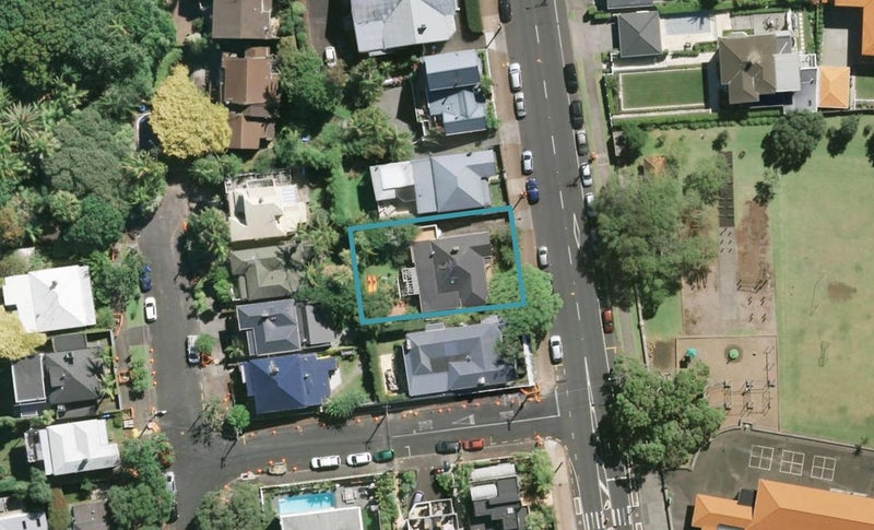 32 Gladstone Road, Parnell, Auckland - Carousel 1