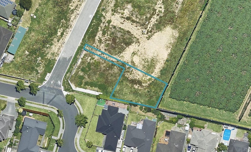4 Sam Heywood Place, Pyes Pa, Tauranga - Carousel 1
