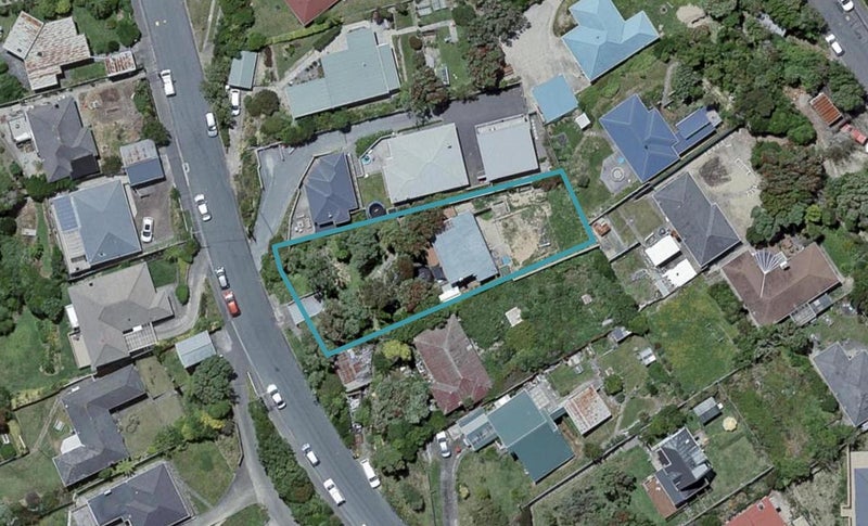 21 Miles Crescent, Newlands, Wellington - Carousel 1