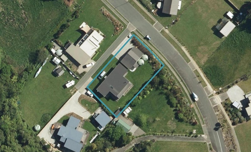 23 Newhaven Crescent, Motueka - Carousel 1