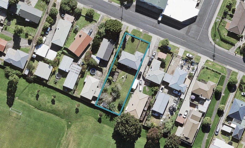 32 Brains Road, Kelston, Auckland - Carousel 1