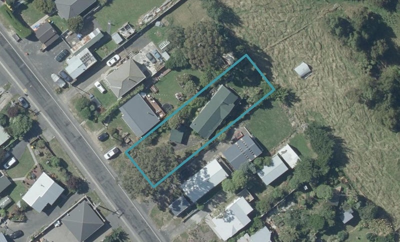 37 Scroggs Hill Road, Brighton, Dunedin - Carousel 1