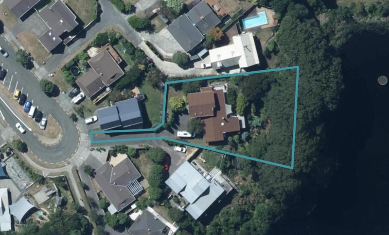 27 Longitude Place, Whitby, Porirua - Carousel 1