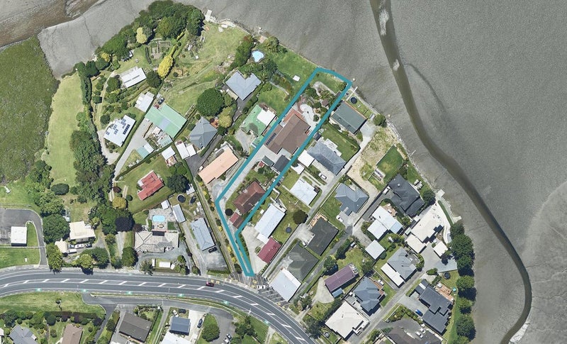 179 Welcome Bay Road, Welcome Bay, Tauranga - Carousel 1