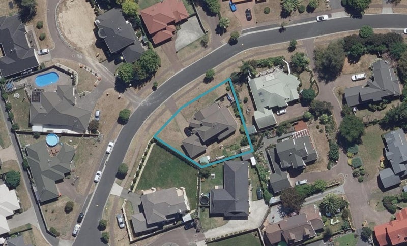 25 Nielsen Gardens, Rototuna, Hamilton - Carousel 1