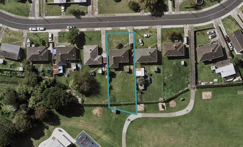 23 Nola Crescent, Otara, Auckland - Carousel 1