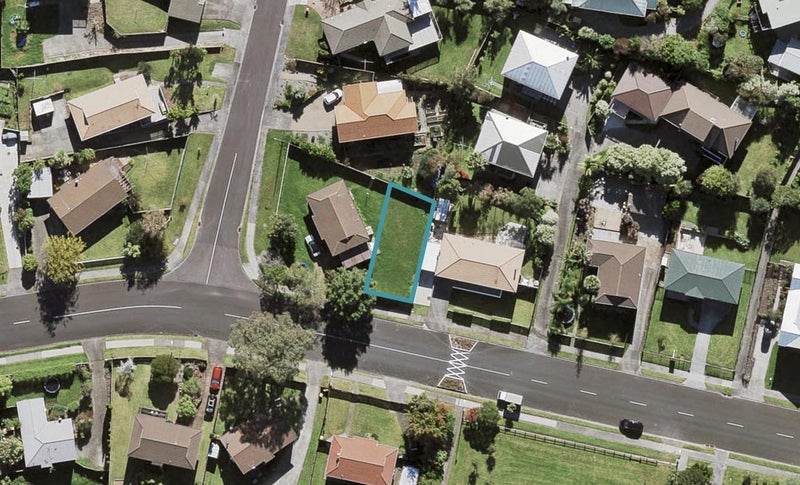84B West Harbour Drive, West Harbour, Auckland - Carousel 1
