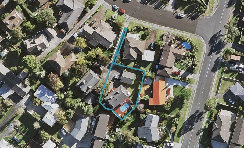 6 Mariposa Avenue, Lynfield, Auckland - Carousel 1