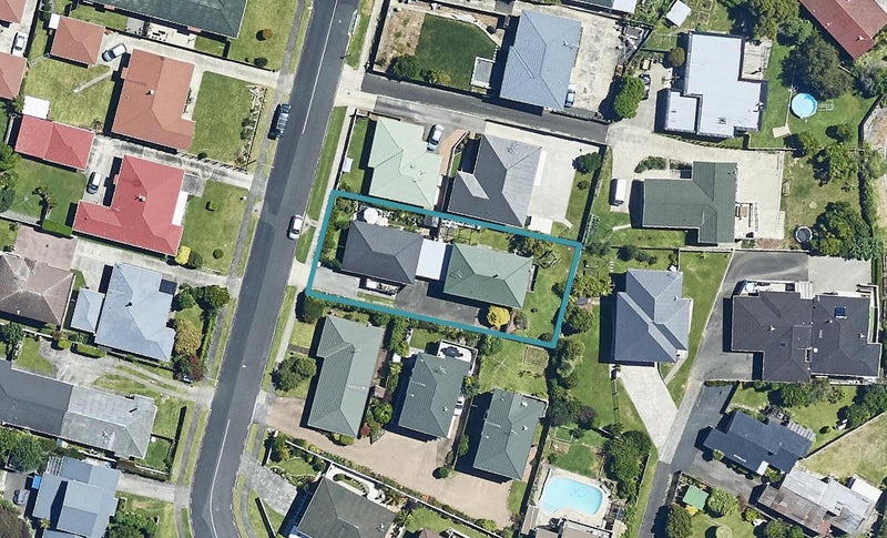 24B Whitaker Street, Otumoetai, Tauranga - Carousel 1