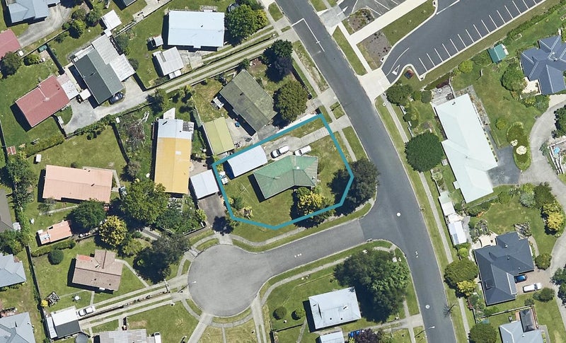 1 Virgo Place, Kawaha Point, Rotorua - Carousel 1