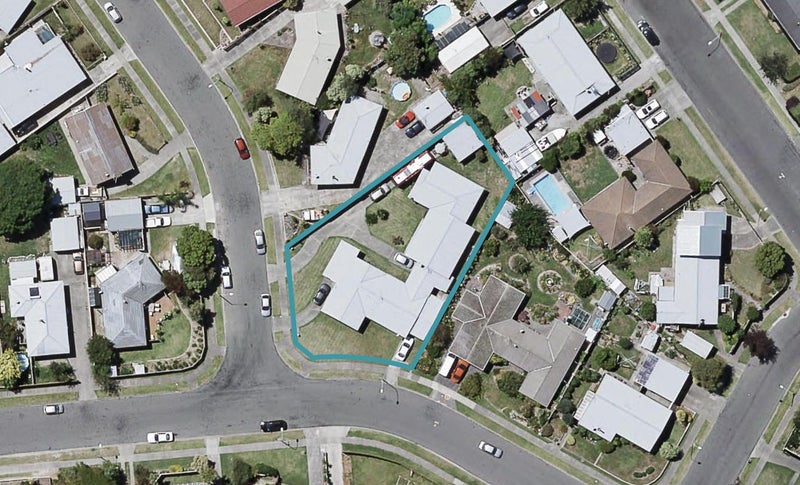3/2 Selkirk Street, Tamatea, Napier - Carousel 1