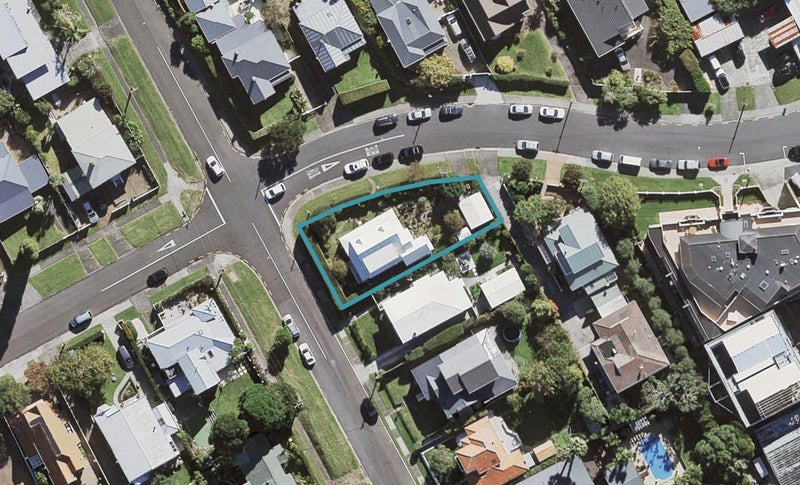 14 Rugby Road, Birkenhead, Auckland - Carousel 1