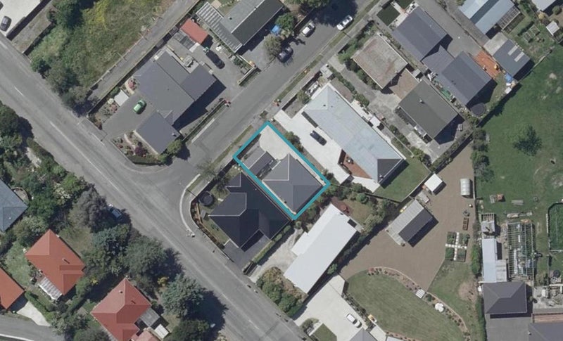 1/2 Stedley Place, Heathcote Valley, Christchurch - Carousel 1