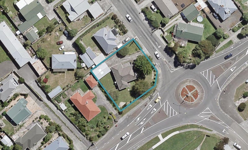 1037 Fergusson Drive, Clouston Park, Upper Hutt - Carousel 1