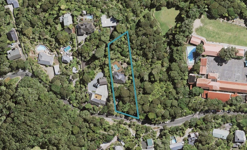15 Kohu Road, Titirangi, Auckland - Carousel 1
