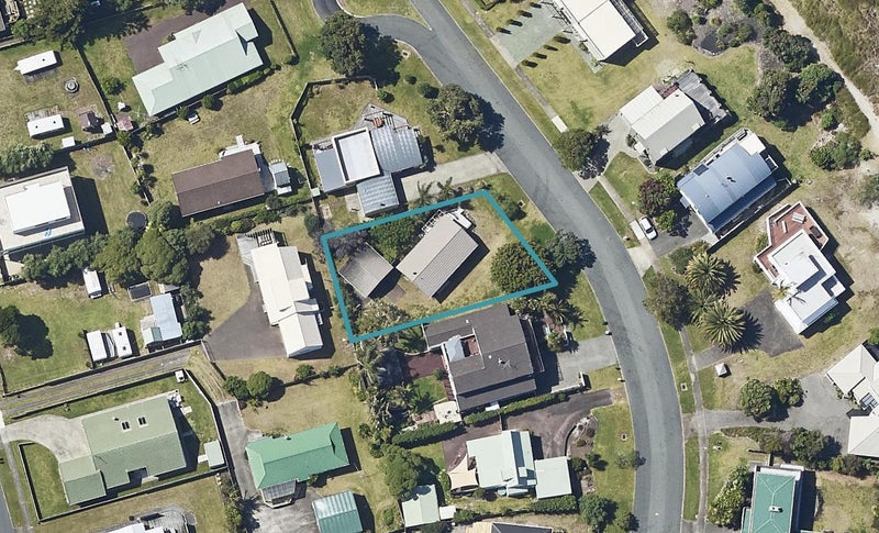11 Wakanoi Place, Bowentown, Waihi Beach - Carousel 1