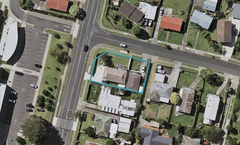1 Maytime Street, Clover Park, Auckland - Carousel 1