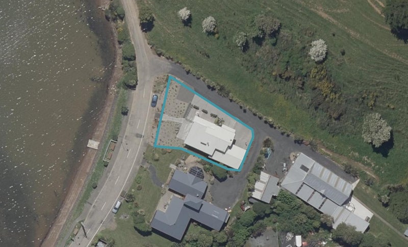 6 Hatchery Road, Portobello, Dunedin - Carousel 1