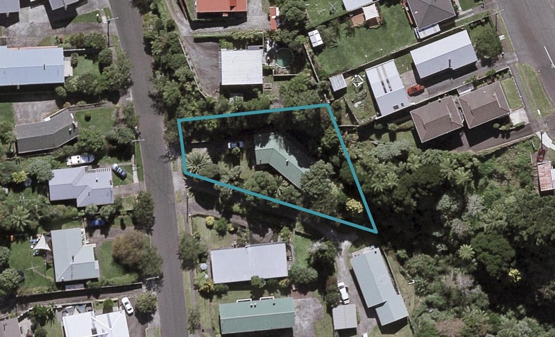 60 David Street, Westown, New Plymouth - Carousel 1
