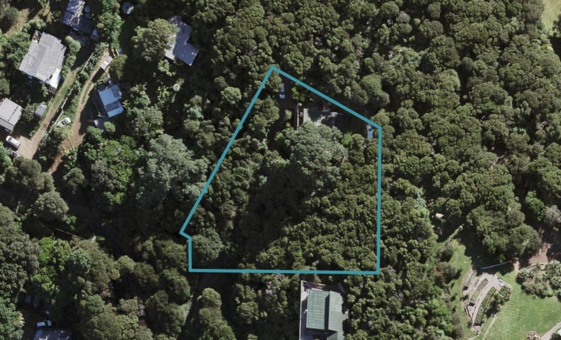 11 Okoka Road, Omiha, Waiheke Island - Carousel 1