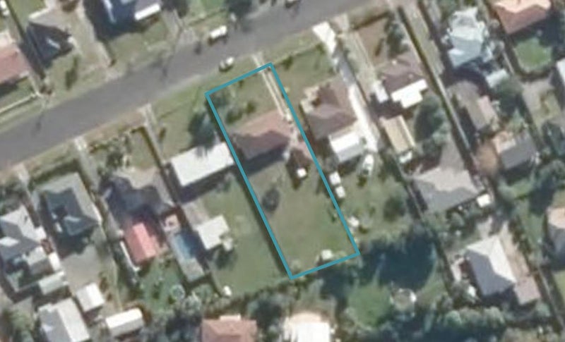 18 Montgomery Avenue, Onerahi, Whangarei - Carousel 1