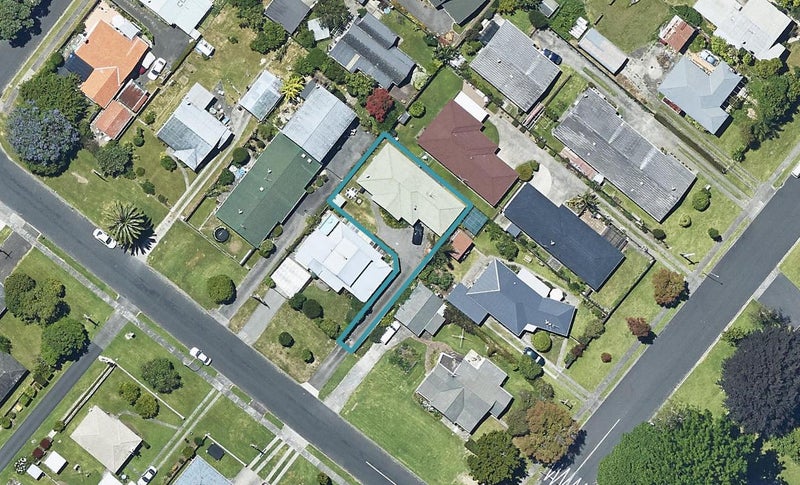 33 Sixteenth Avenue, Tauranga South, Tauranga - Carousel 1