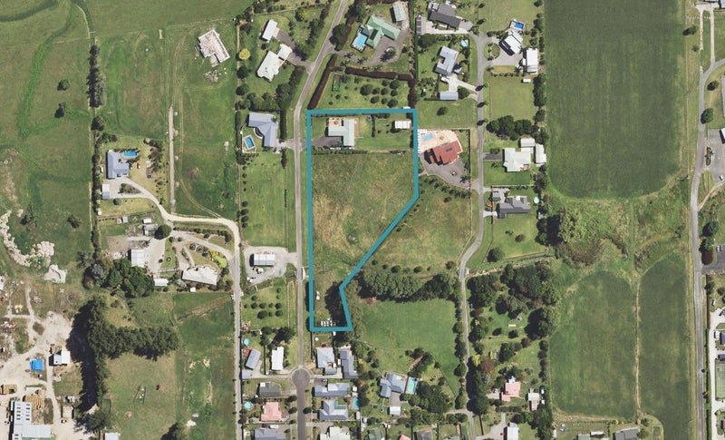 19 Ruth Street, Riverdale, Gisborne - Carousel 1