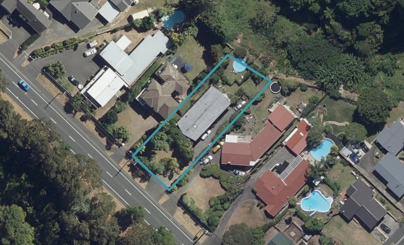 1070 River Road, Queenwood, Hamilton - Carousel 1