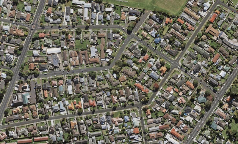 2/27 Wentworth Avenue, Papatoetoe, Auckland - Carousel 1