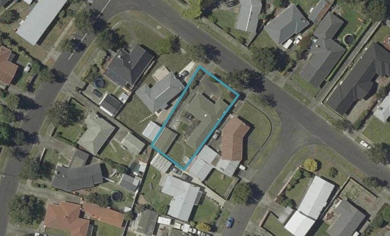 14 Ruamahanga Crescent, Terrace End, Palmerston North - Carousel 1