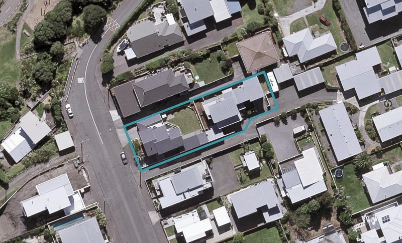 1/5 Beach Street, Fitzroy, New Plymouth - Carousel 1