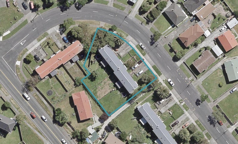 9 Harrison Crescent, Avalon, Lower Hutt - Carousel 1