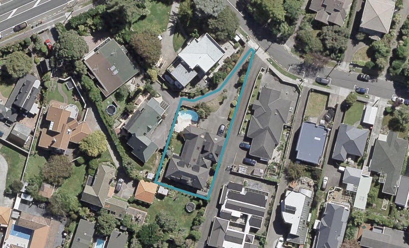 2B Marina Grove, Hutt Central, Lower Hutt - Carousel 1