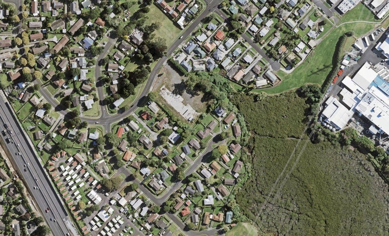 83F Kindergarten Drive, Conifer Grove, Takanini - Carousel 1