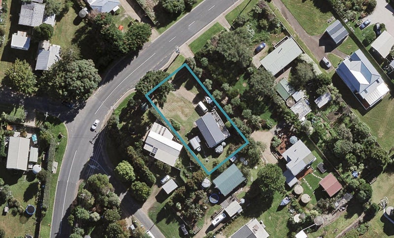39 Onetangi Road, Onetangi, Waiheke Island - Carousel 1