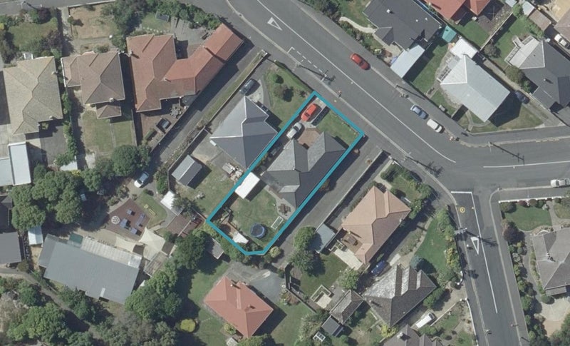 8 Bayfield Road, Andersons Bay, Dunedin - Carousel 1