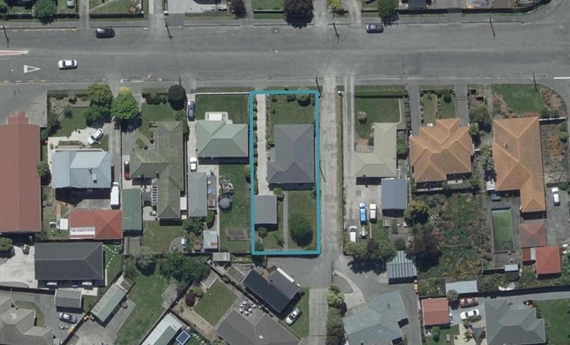 8 Voss Street, Shirley, Christchurch - Carousel 1