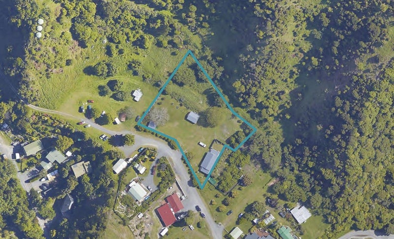 16 Makura Road, Kaikoura - Carousel 1
