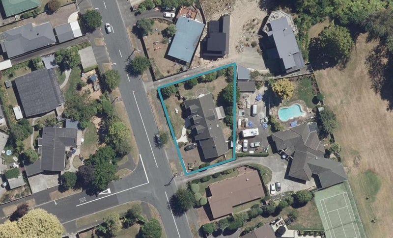 42 Herbert Road, Queenwood, Hamilton - Carousel 1