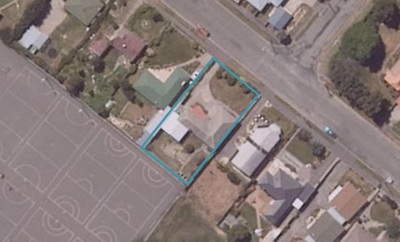 19 Stirling Street, Oamaru North, Oamaru - Carousel 1
