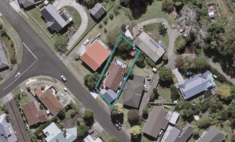 24 Magnolia Drive, Westown, New Plymouth - Carousel 1