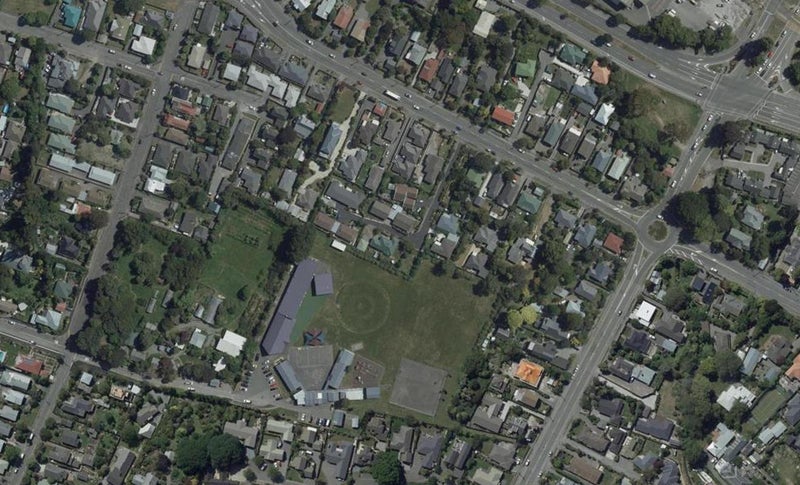 7 Manatu Lane, Waltham, Christchurch - Carousel 1